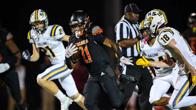 Michigan high school football: Saline vs Belleville November 4, 2022